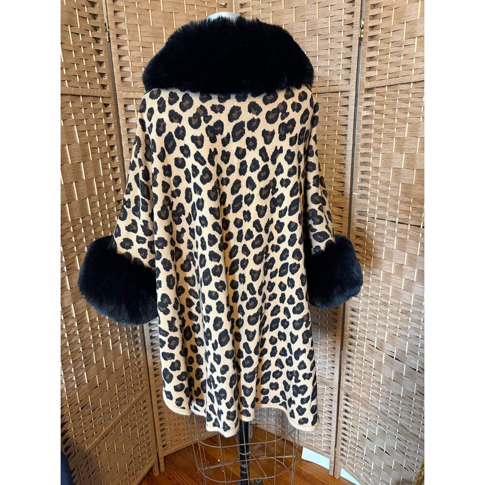 Sioni NWT Black Faux Fur Leopard Sweater Coat/Poncho, S/M - Picture 4 of 8